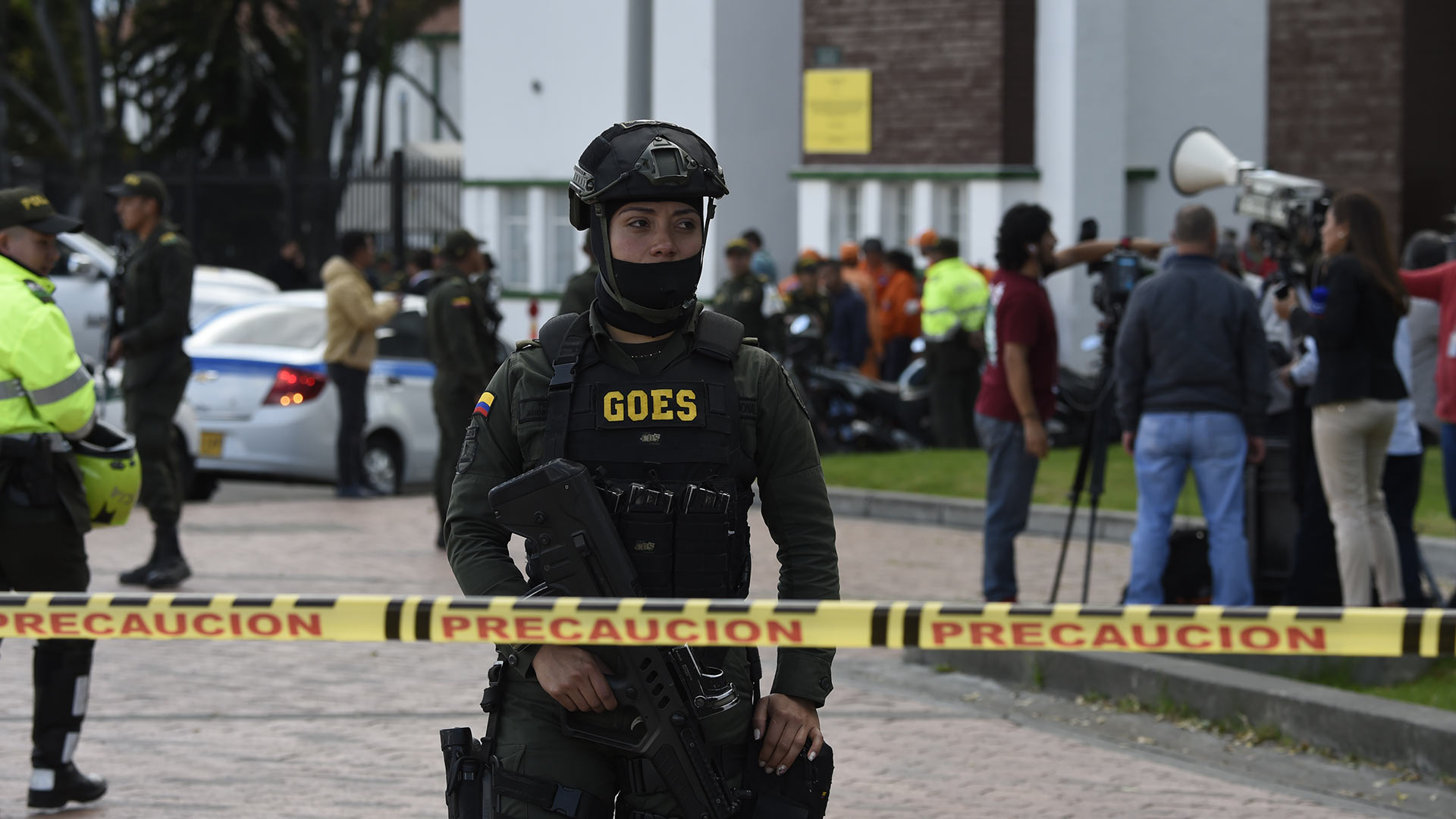 Al menos nueve muertos en un atentado con bomba en una academia de Policía de Bogotá