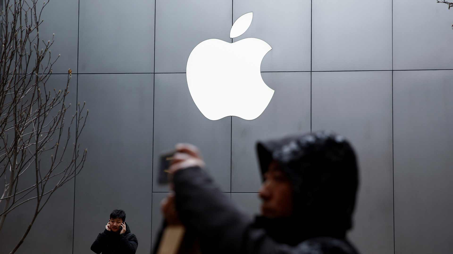 Apple presenta unos resultados lastrados por China y las ventas de iPhone