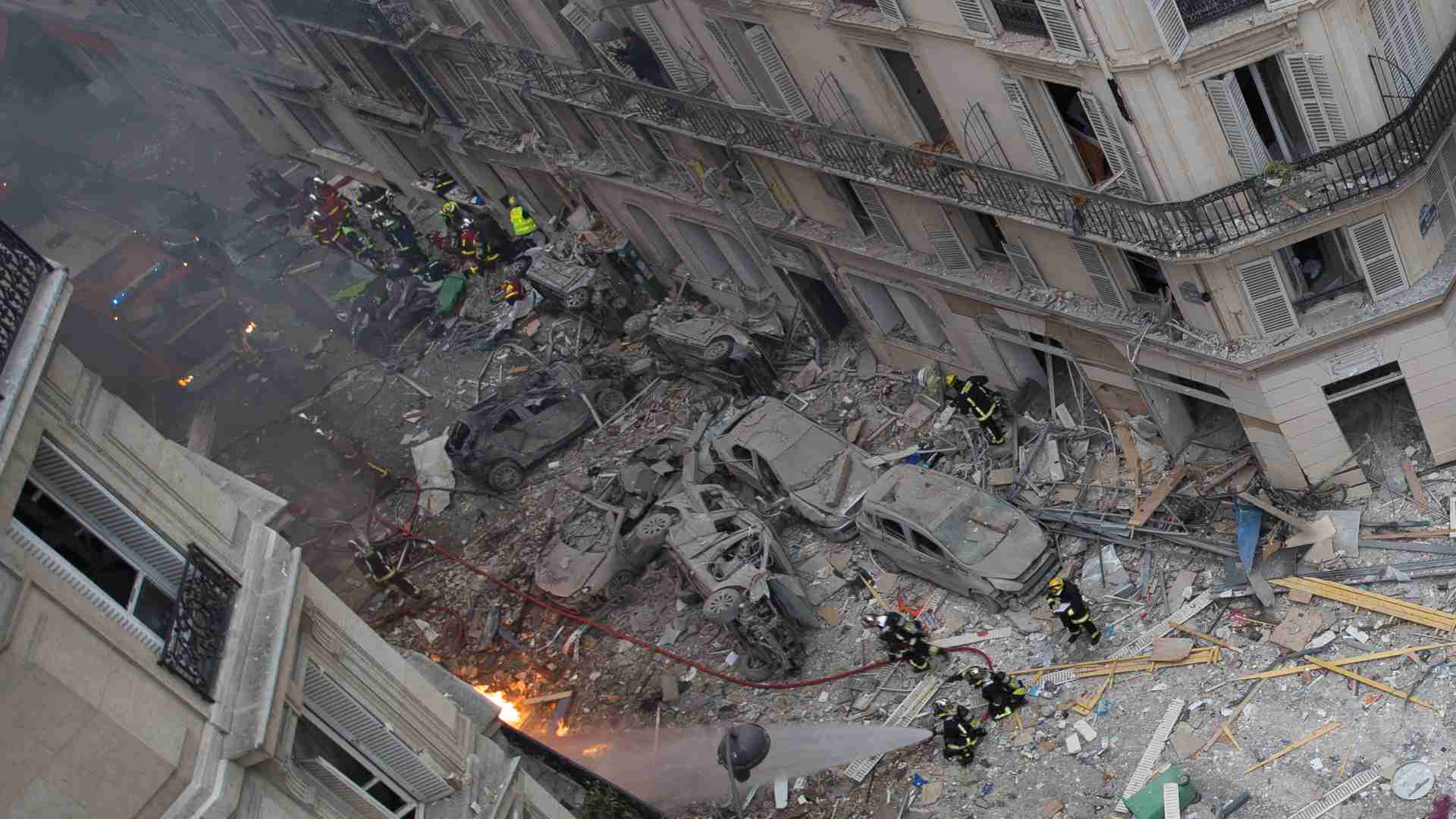 Ascienden a cuatro los muertos por la explosión en un edificio de París