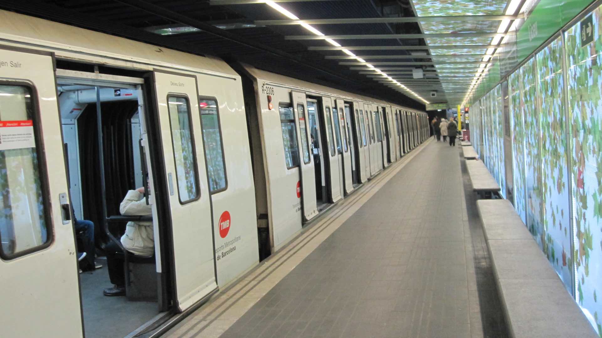 Aumentan a 12 los trabajadores del metro de Barcelona afectados por amianto