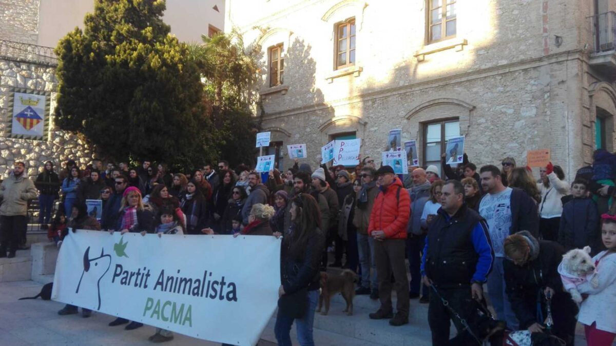 Barcelona ve proporcional el disparo de un policía que mató a una perra