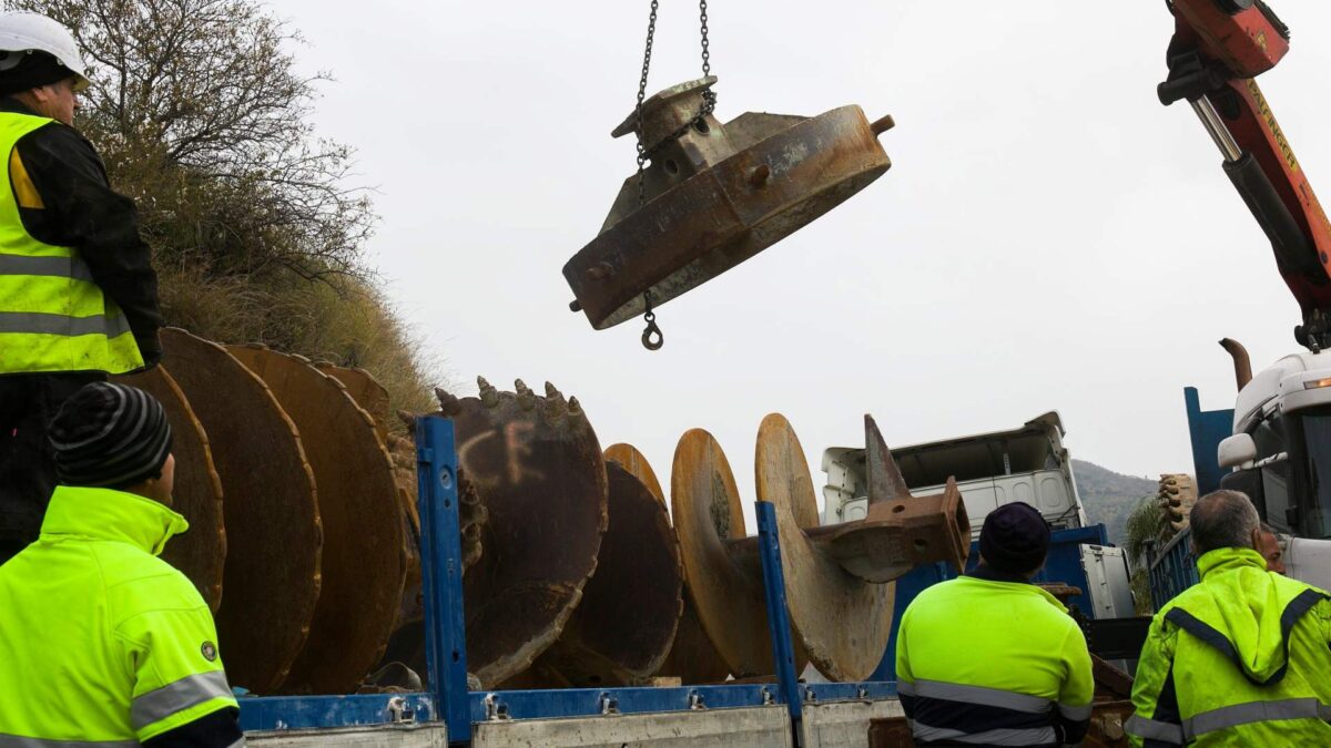 Creada una cápsula metálica para rescatar a Julen del pozo de Totalán