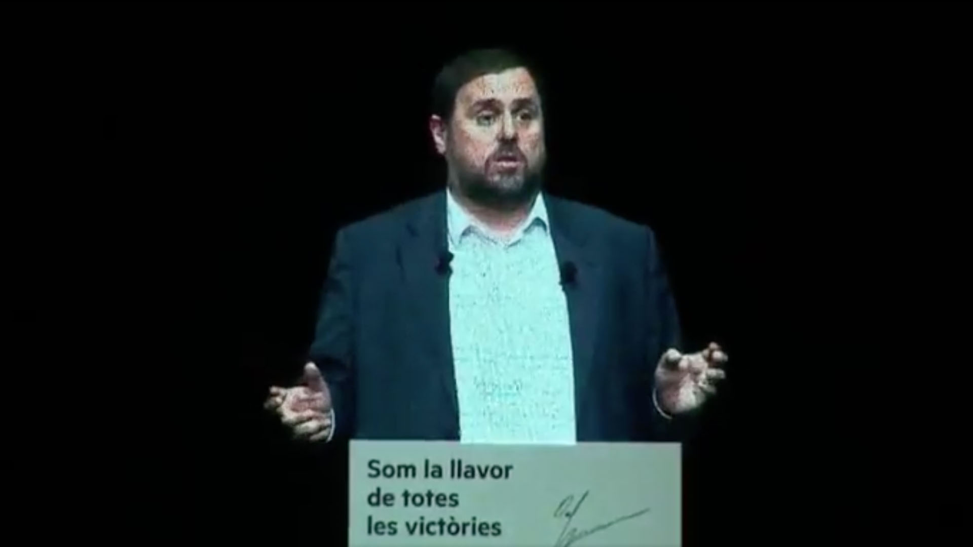 Oriol Junqueras aparece en un acto de ERC en forma de holograma: "La represión no frenará la libertad de Cataluña"