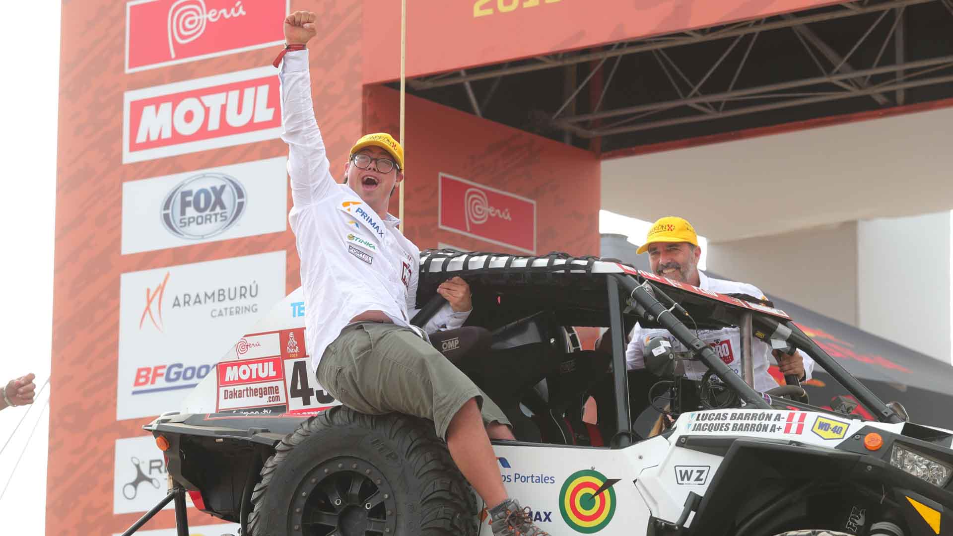 El peruano Lucas Barrón, primer participante con síndrome de Down en competir en el Dakar