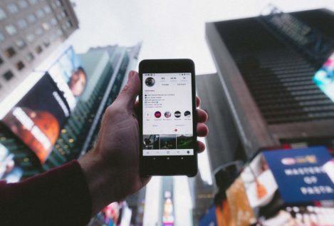 Hasta 100.000 dólares por publicación: la industria de los 'influencers' es real y necesita regularse