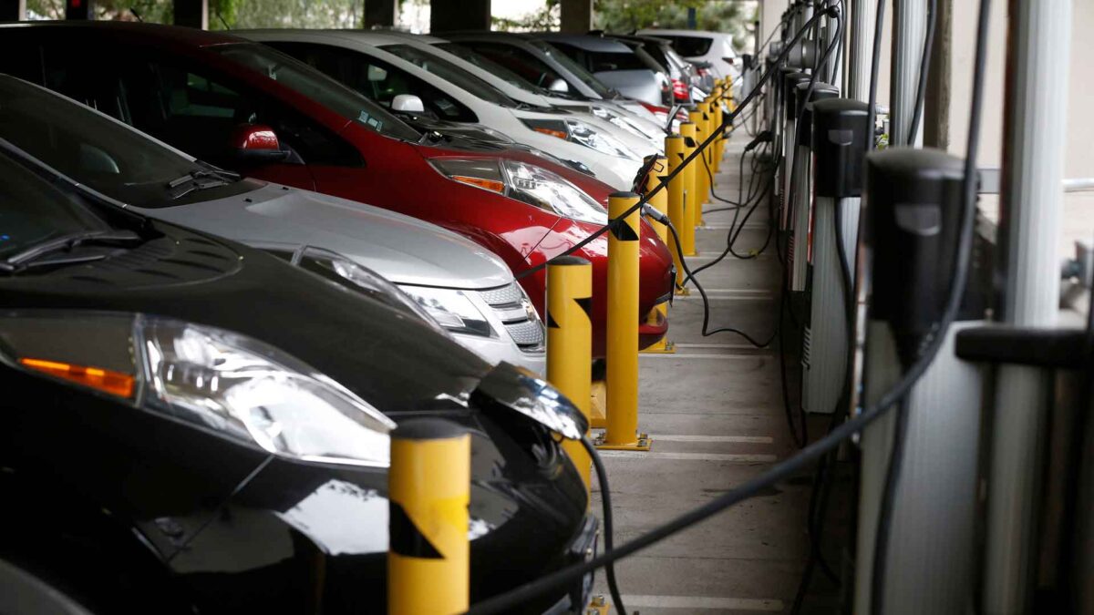 El retorno del coche eléctrico, ¿a la tercera va la vencida?