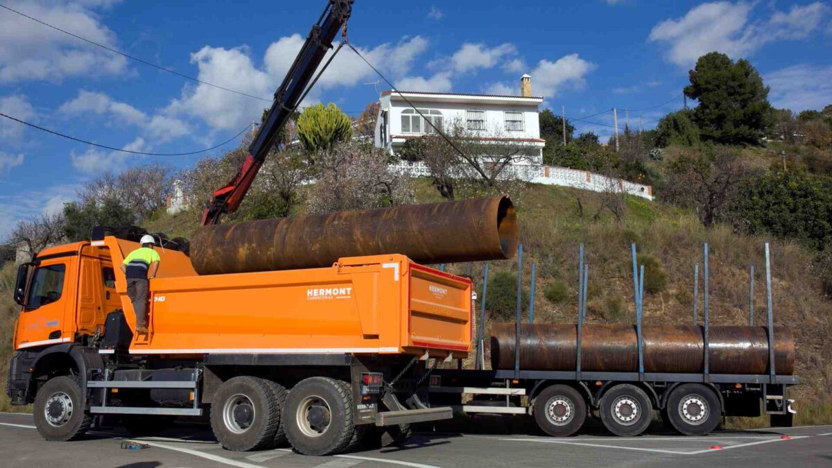 Las dificultades técnicas obligan a entubar el pozo de Totalán donde cayó Julen