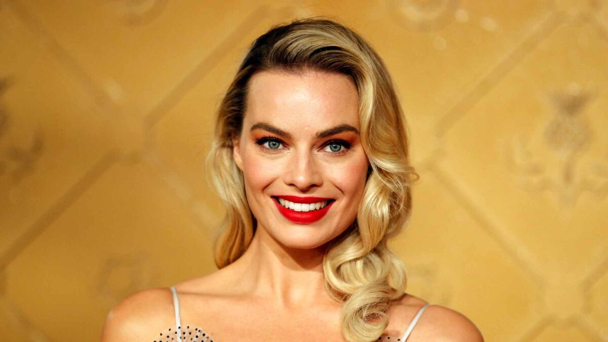 Margot Robbie, ante el reto de demostrar que Barbie no promueve los roles de género