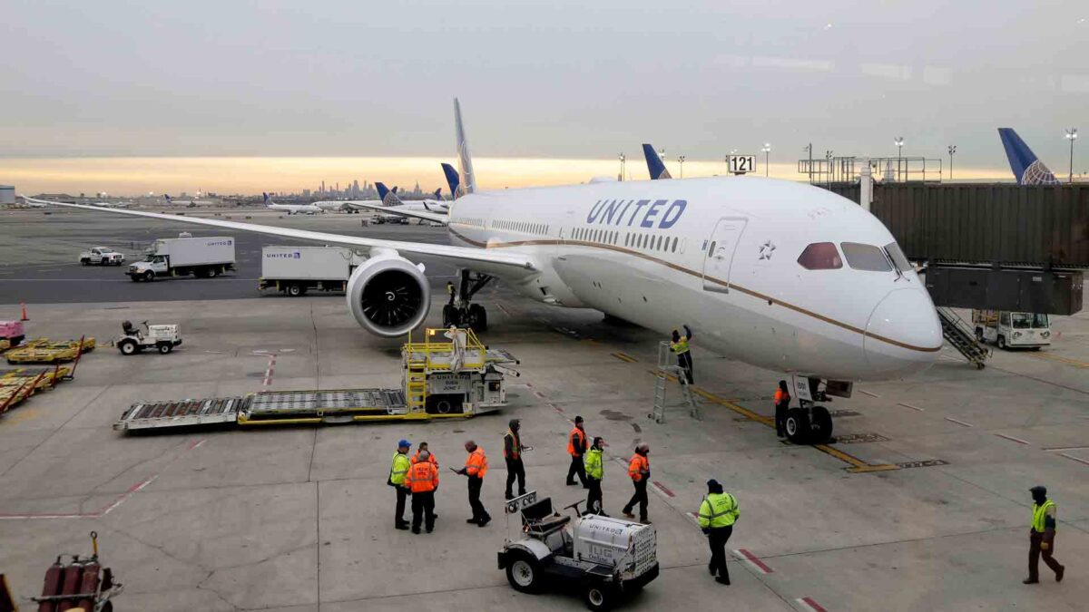 Un dron interrumpe las operaciones del aeropuerto estadounidense de Newark