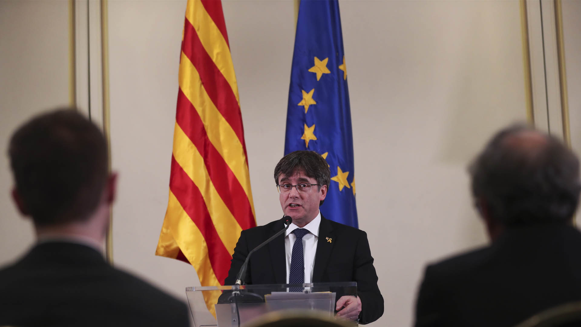 El Constitucional rechaza por prematuro el recurso de Puigdemont contra su procesamiento