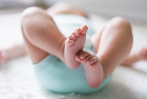 El Gobierno ampliará el permiso de paternidad a 16 semanas por decreto ley