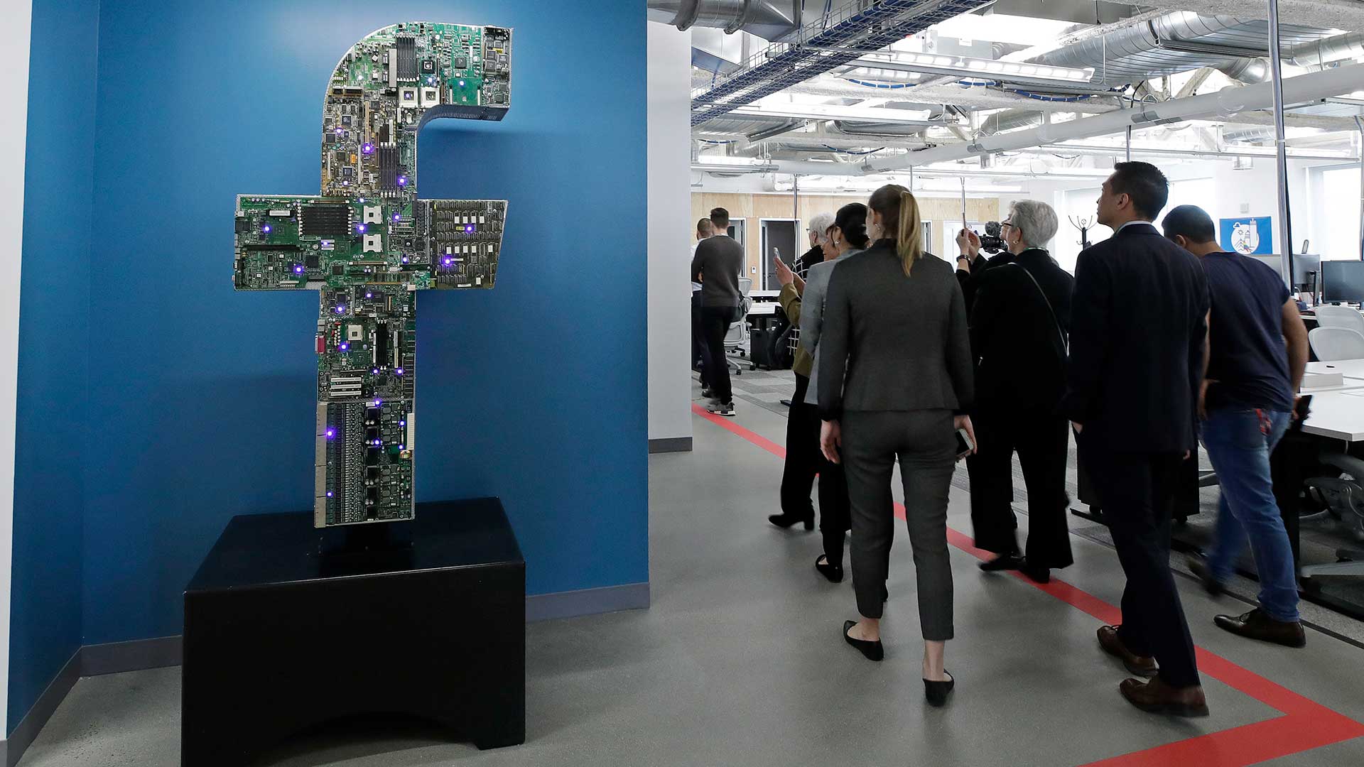 Facebook se enfrenta a una multa récord por sus brechas de privacidad
