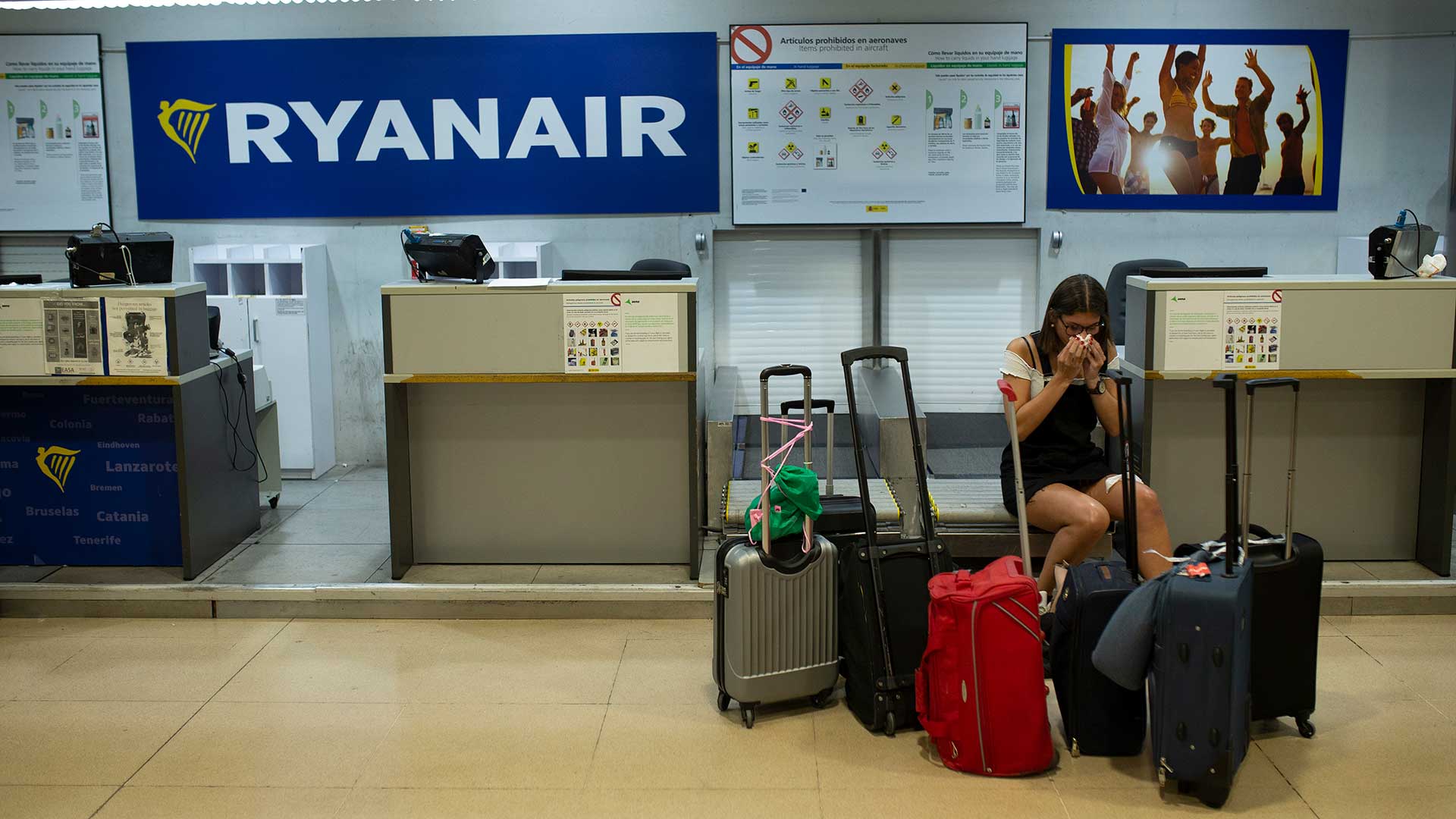 Italia multa a Ryanair y Wizz Air por cobrar para llevar equipaje de mano