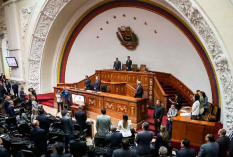 La Asamblea Nacional aprueba la ley que regulará la transición en Venezuela