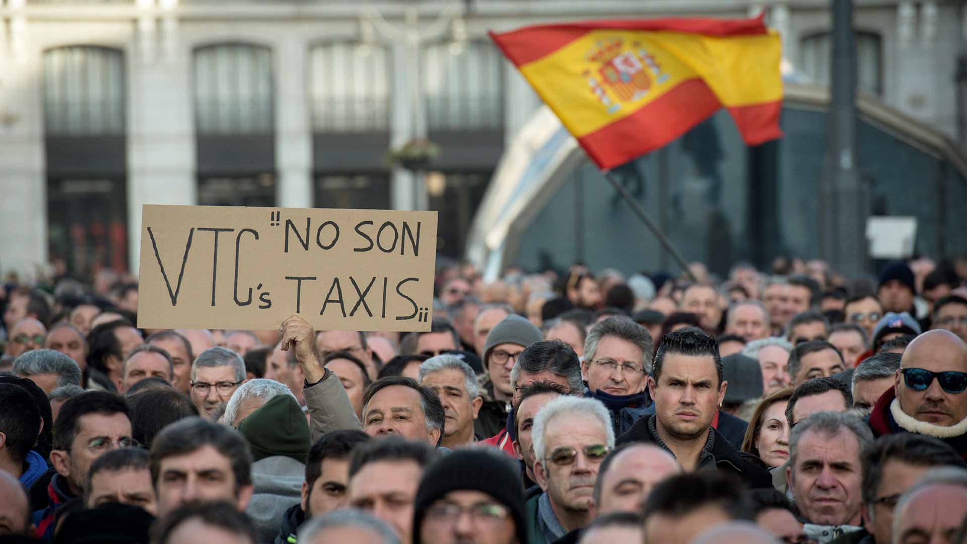 La Comunidad de Madrid insiste en el diálogo entre los VTC y los taxis tras una nueva reunión sin acuerdo