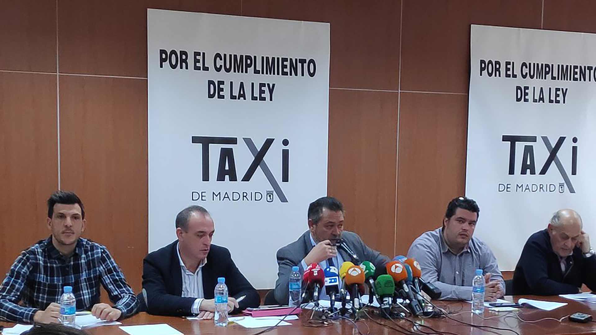 La Comunidad de Madrid rechaza la “vía Colau” para establecer la precontratación de los VTC