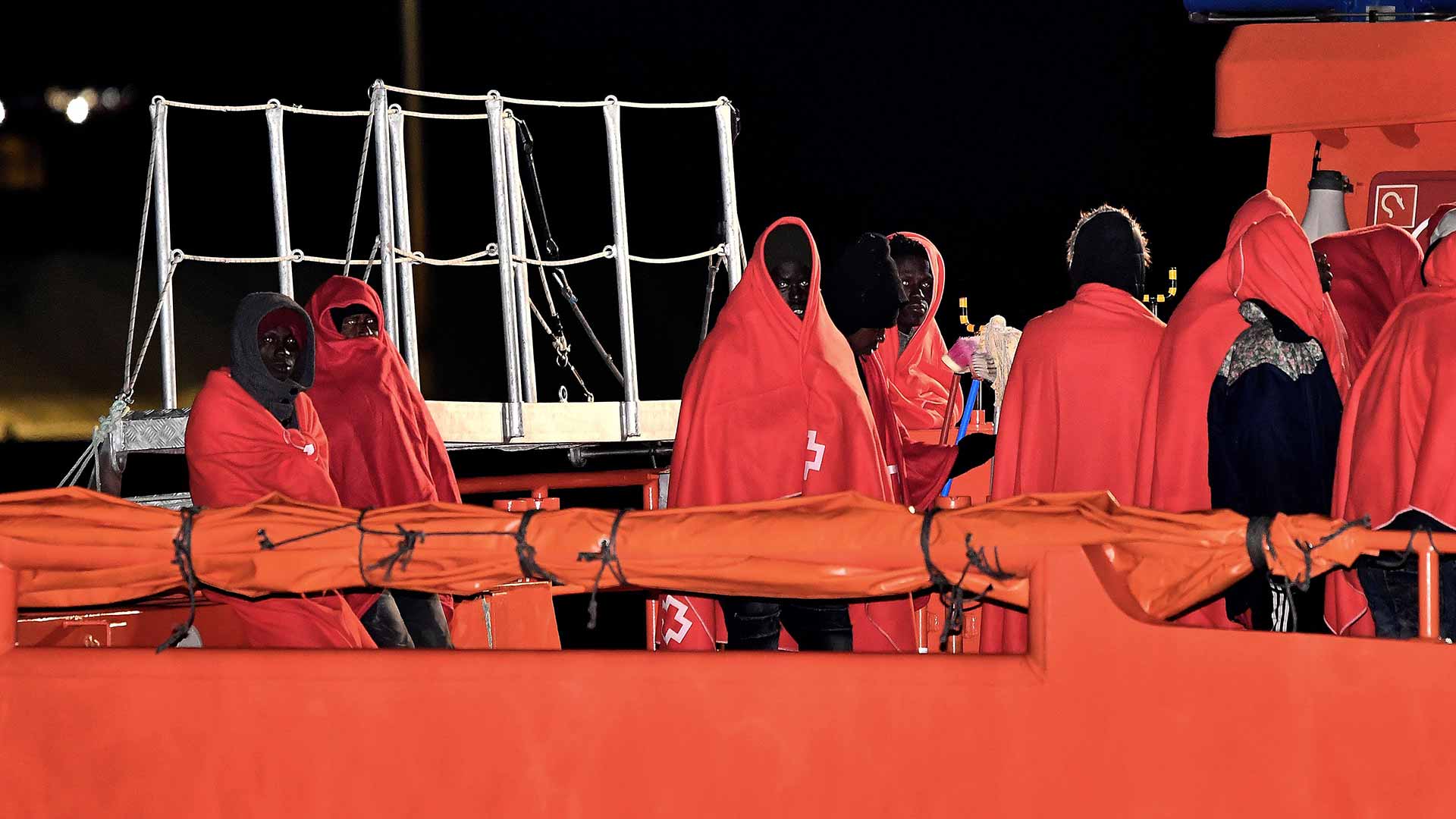 La Generalitat de Cataluña abre sus puertos a los barcos que rescatan inmigrantes