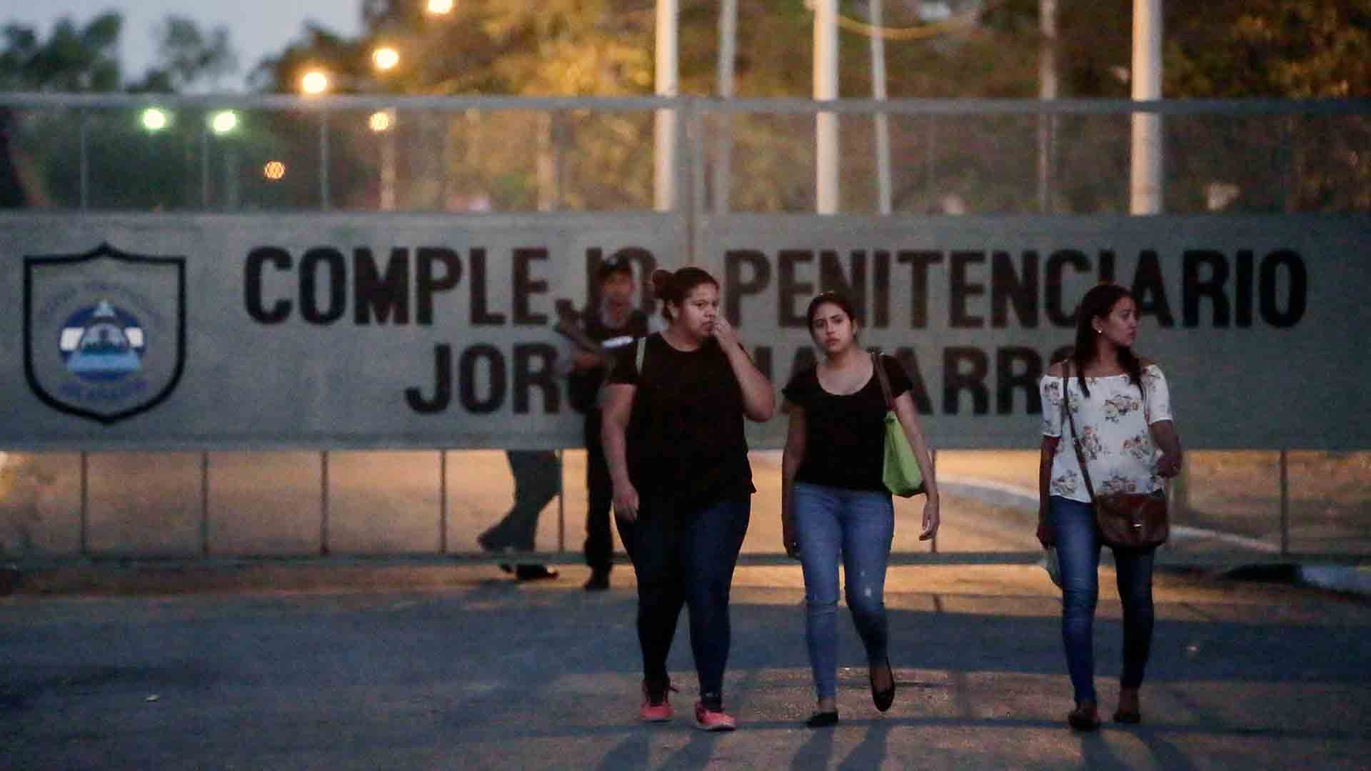 Nicaragua libera a 100 presos políticos horas antes de la negociación entre el Gobierno y la oposición