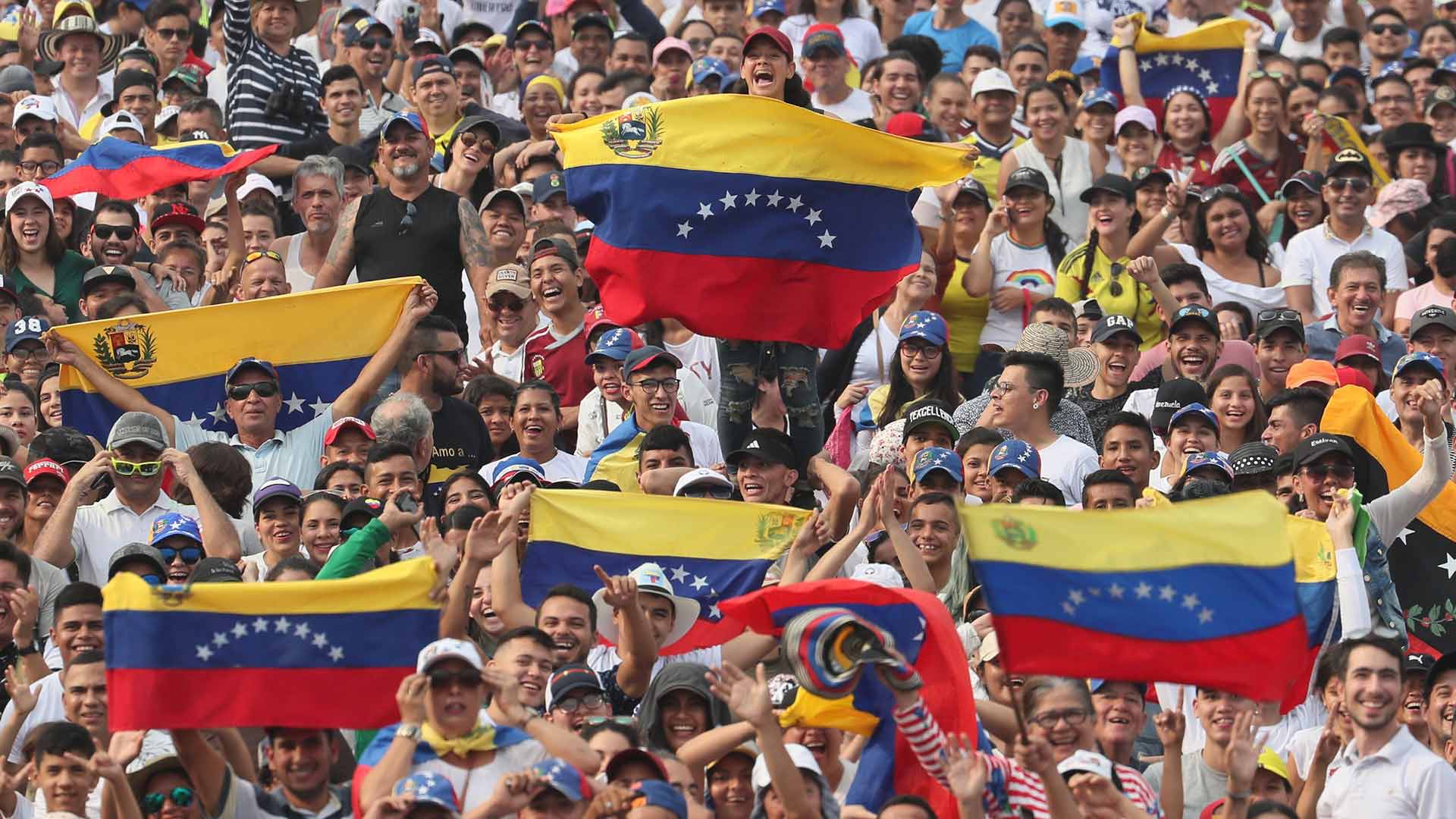 Unas 300.000 personas asisten al concierto por la ayuda humanitaria de Venezuela