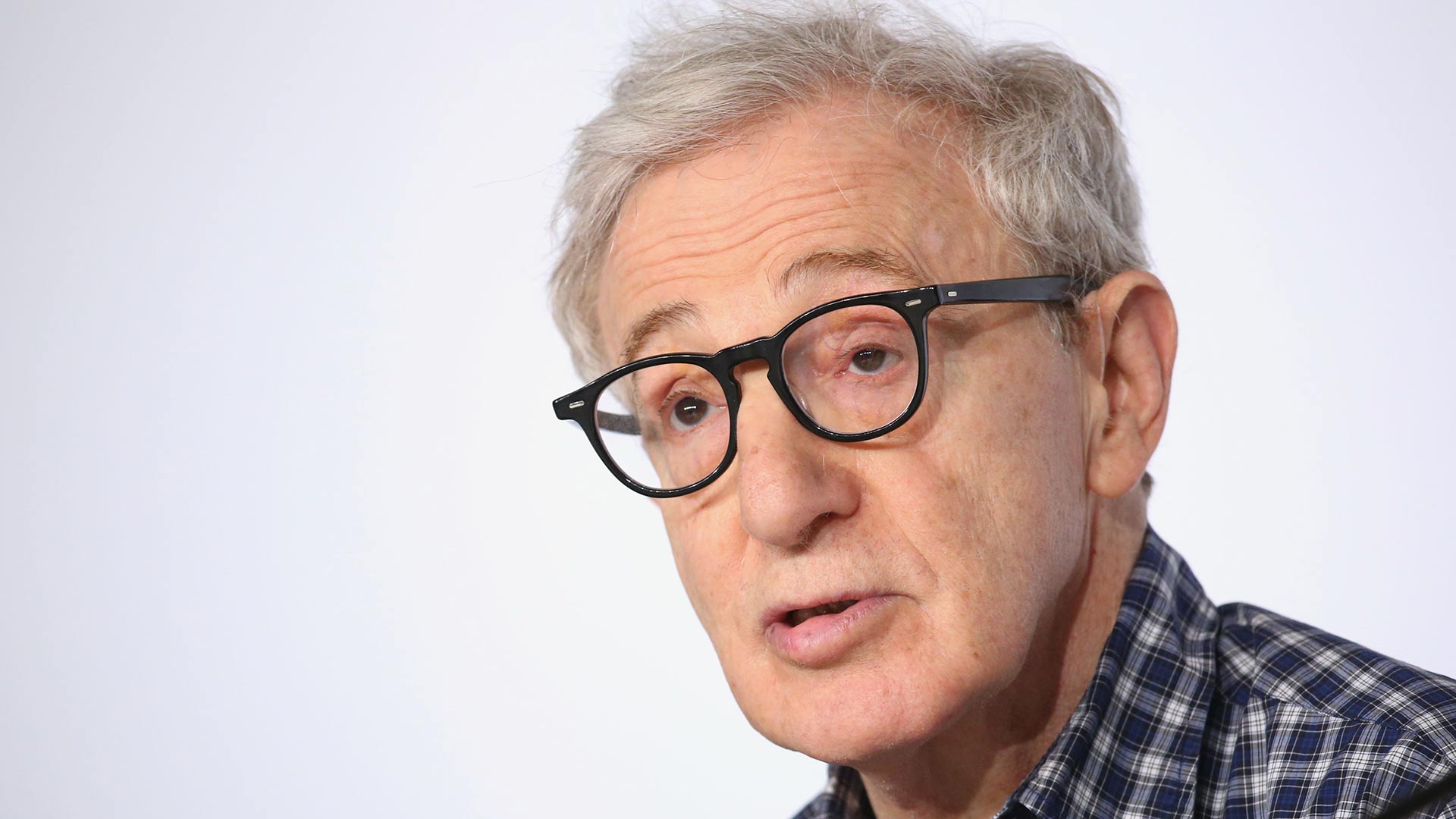 Woody Allen reclama 68 millones de dólares a Amazon por incumplimiento de contrato