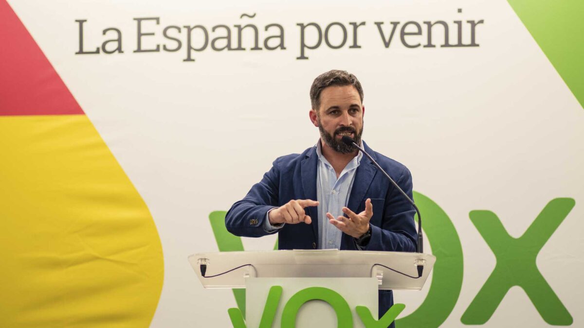 Abascal pide reformar la ley para que los españoles puedan «disponer de un arma en su casa»