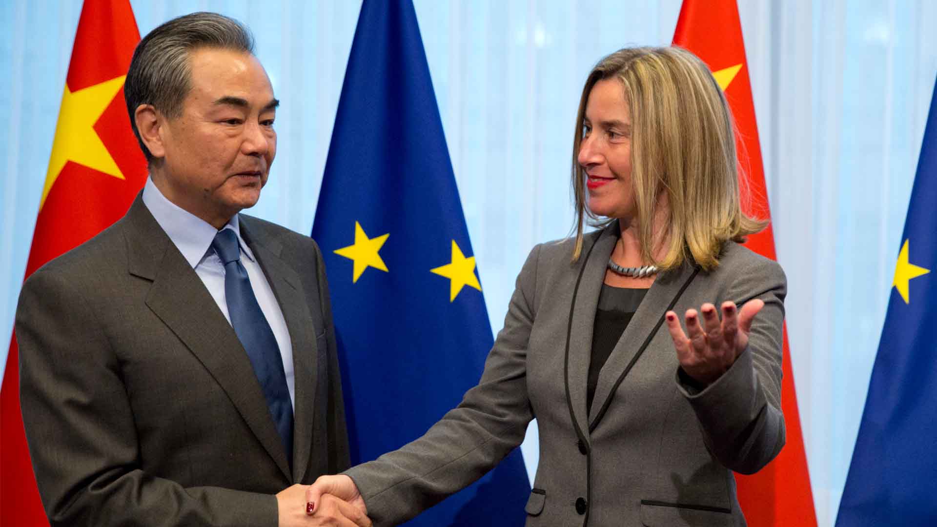 China pide a la UE libre competencia y denuncia un intento de hundir a Huawei