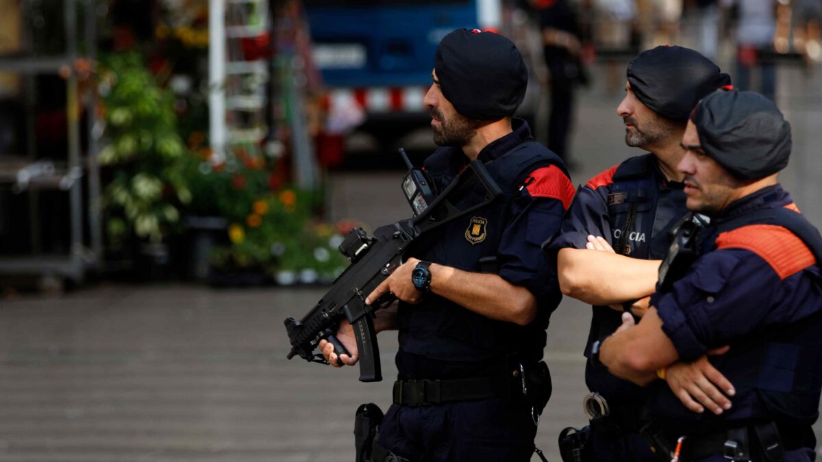 Detenidos dos ancianos por atracar bancos en Barcelona