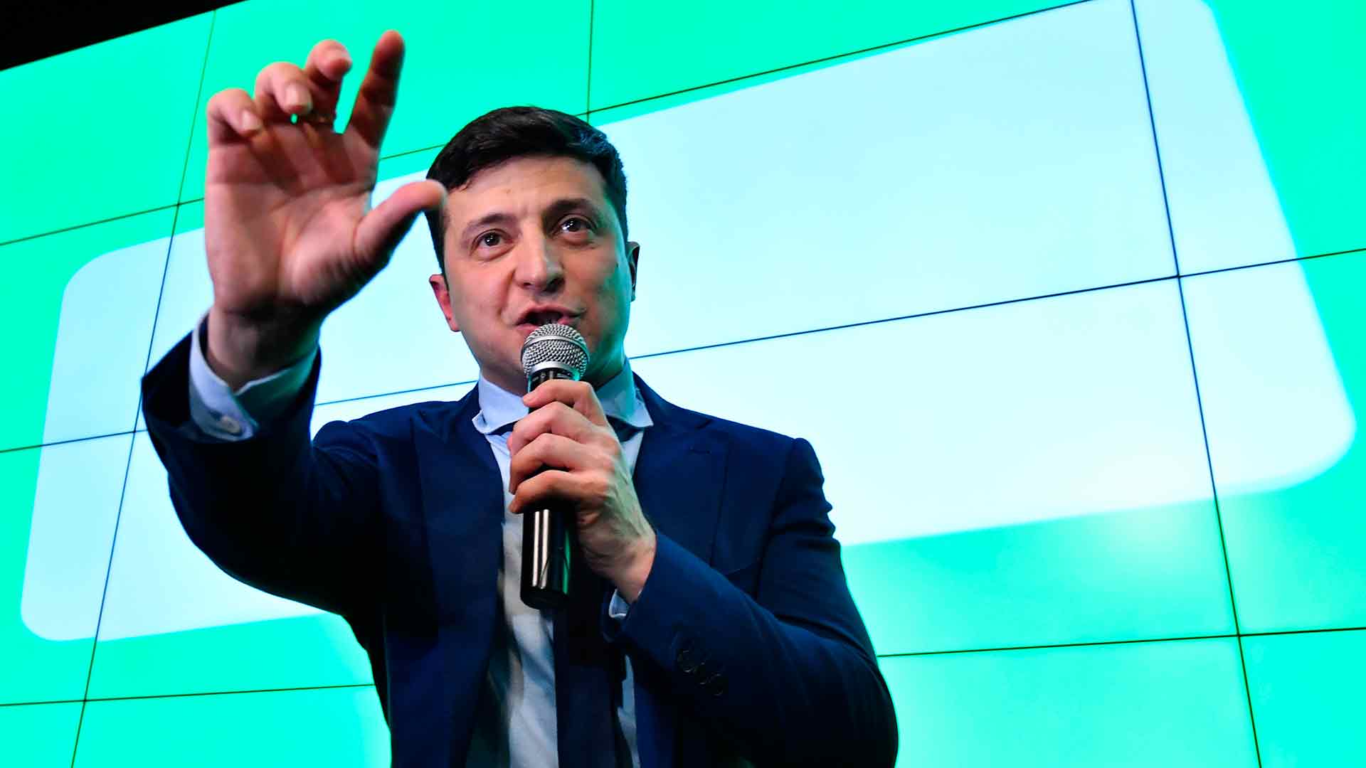El cómico Volodymyr Zelensky gana la primera vuelta de las elecciones ucranianas