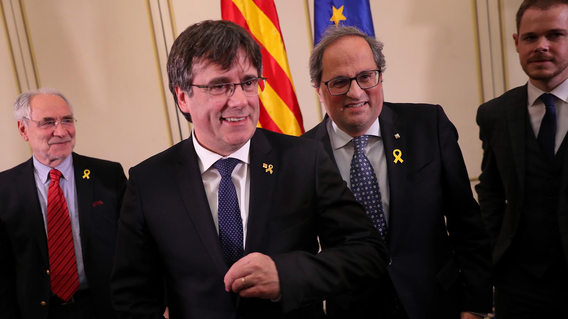 El Constitucional mantiene la suspensión de Puigdemont como diputado