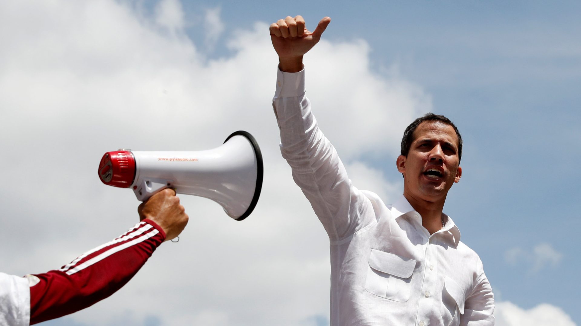 Guaidó anuncia una gran concentración contra Maduro en medio del caos por los apagones