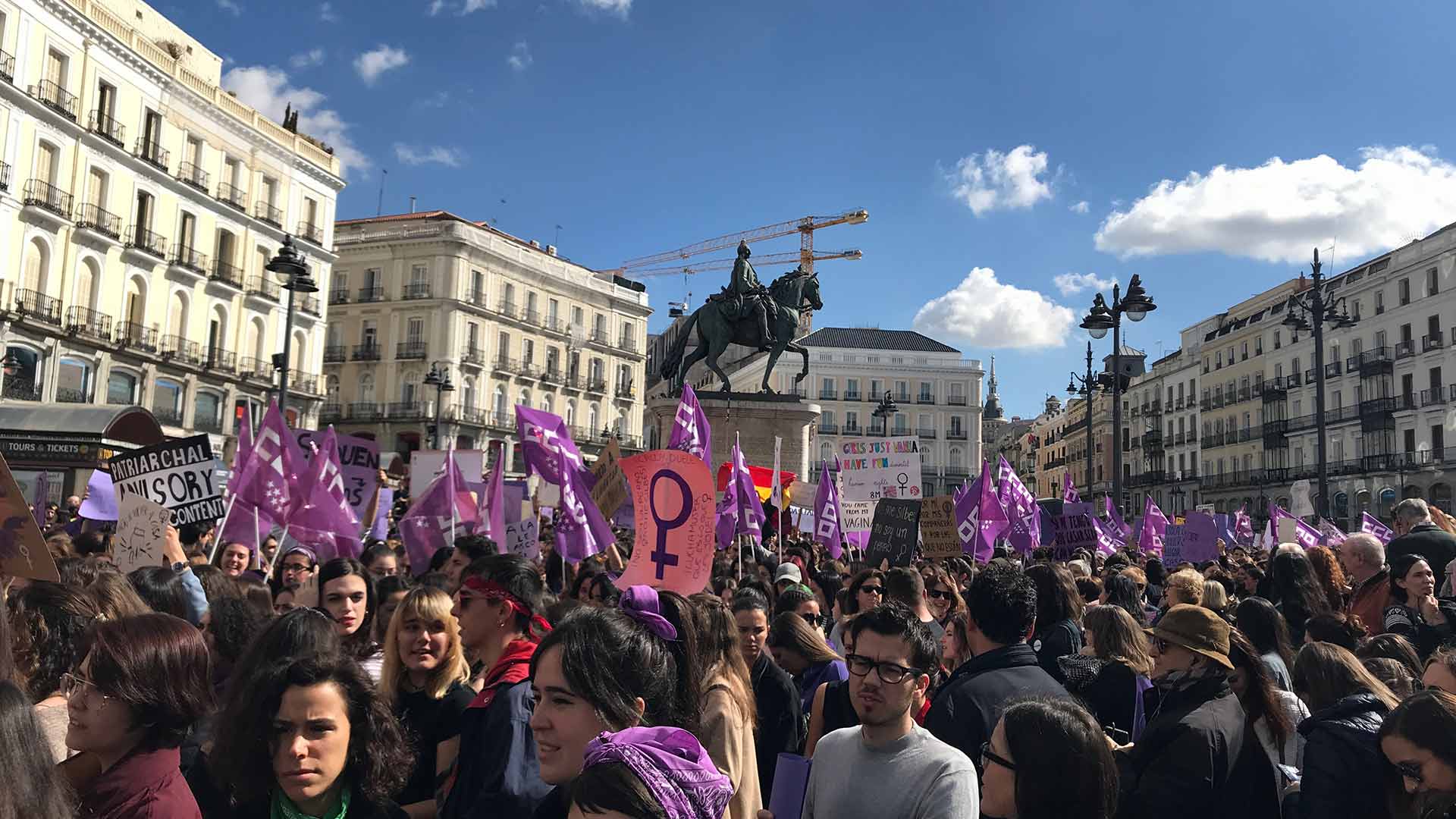 Huelga 8M: las mujeres toman la calle para reivindicar la igualdad y el fin de la discriminación y la violencia machista