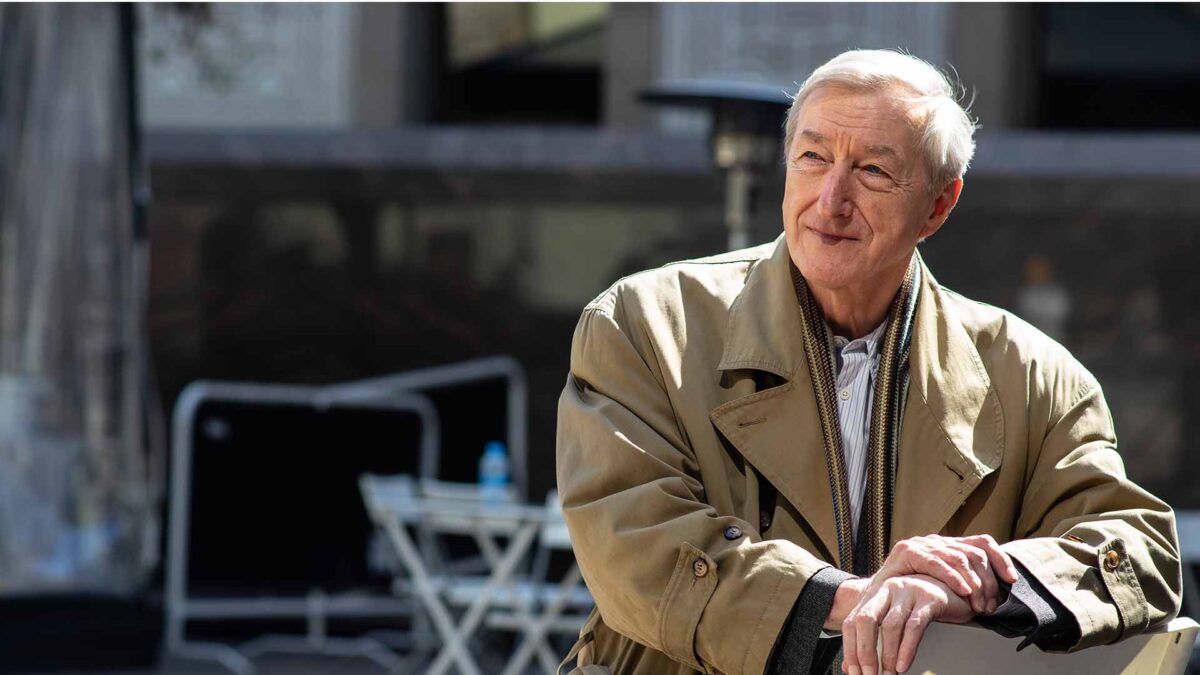 Julian Barnes: “No sabes nada del amor hasta que lo experimentas”