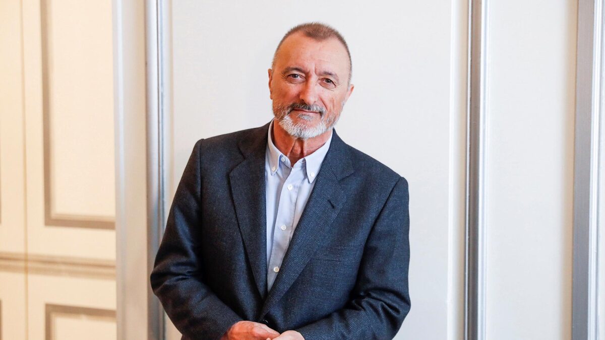 Arturo Pérez-Reverte: «La izquierda ha cedido gratis la historia de España a la derecha»