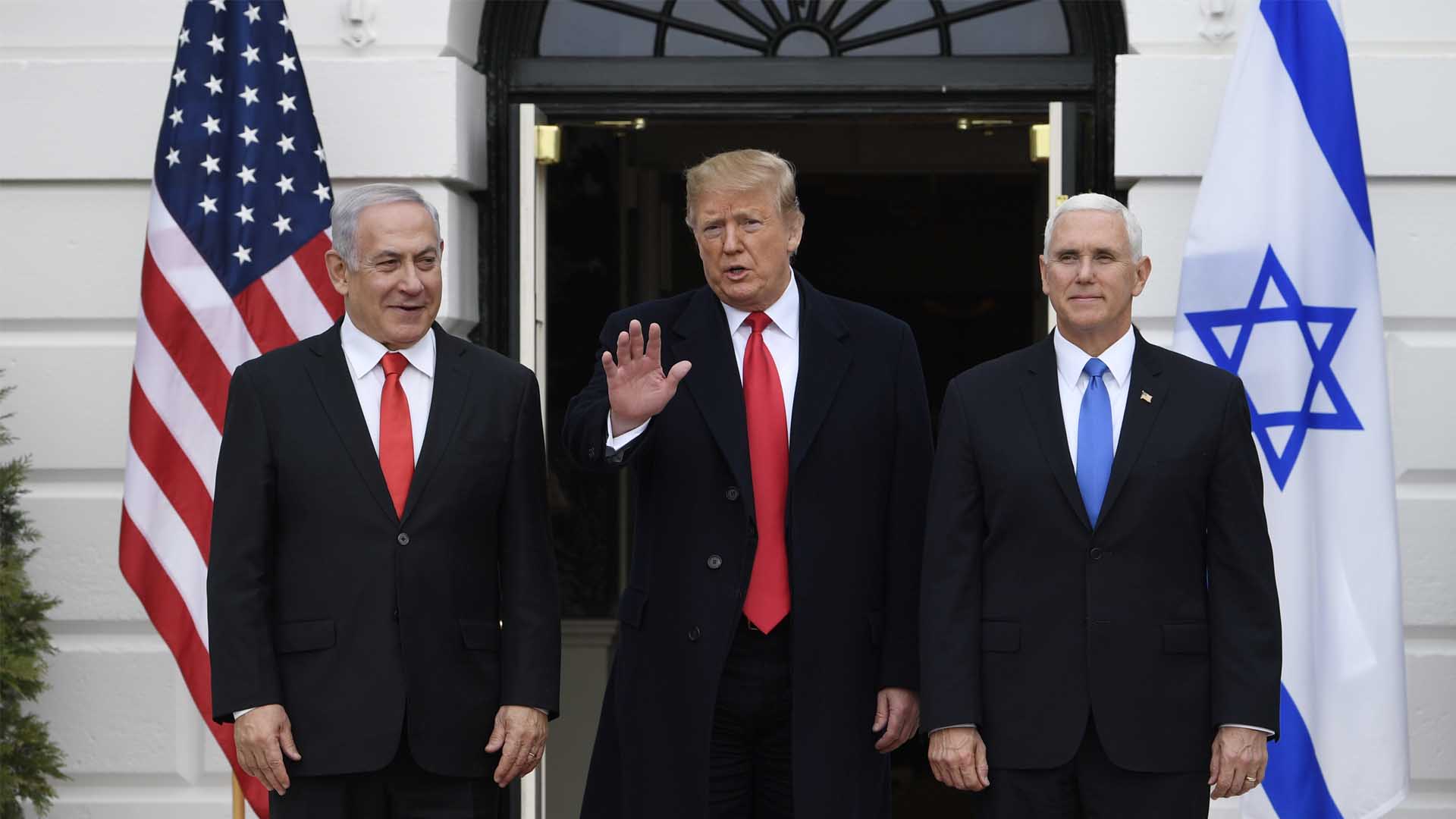 Trump firma un decreto que reconoce la soberanía de Israel en los Altos del Golán