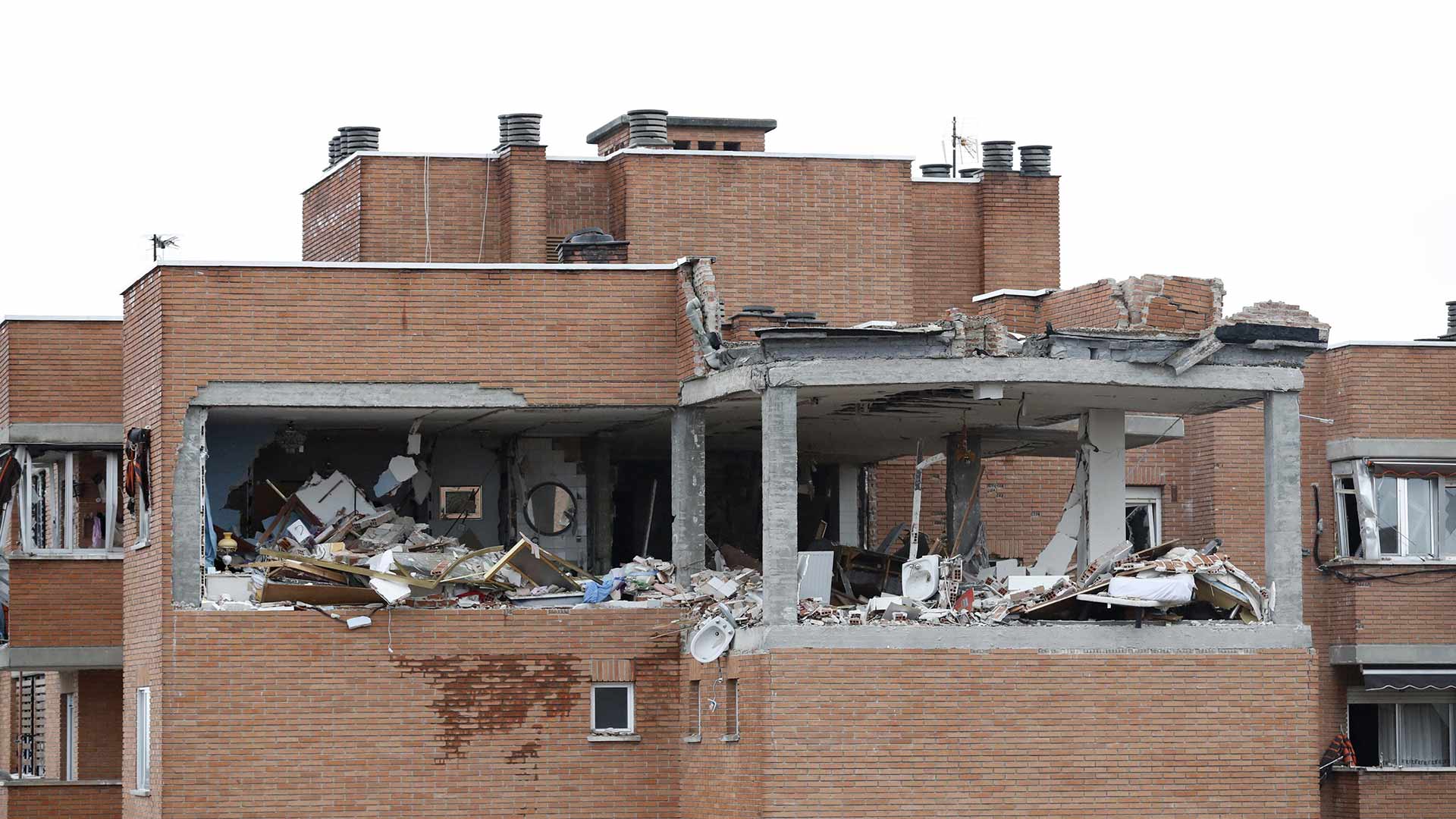 Al menos 16 heridos tras una explosión en una vivienda en Vallecas