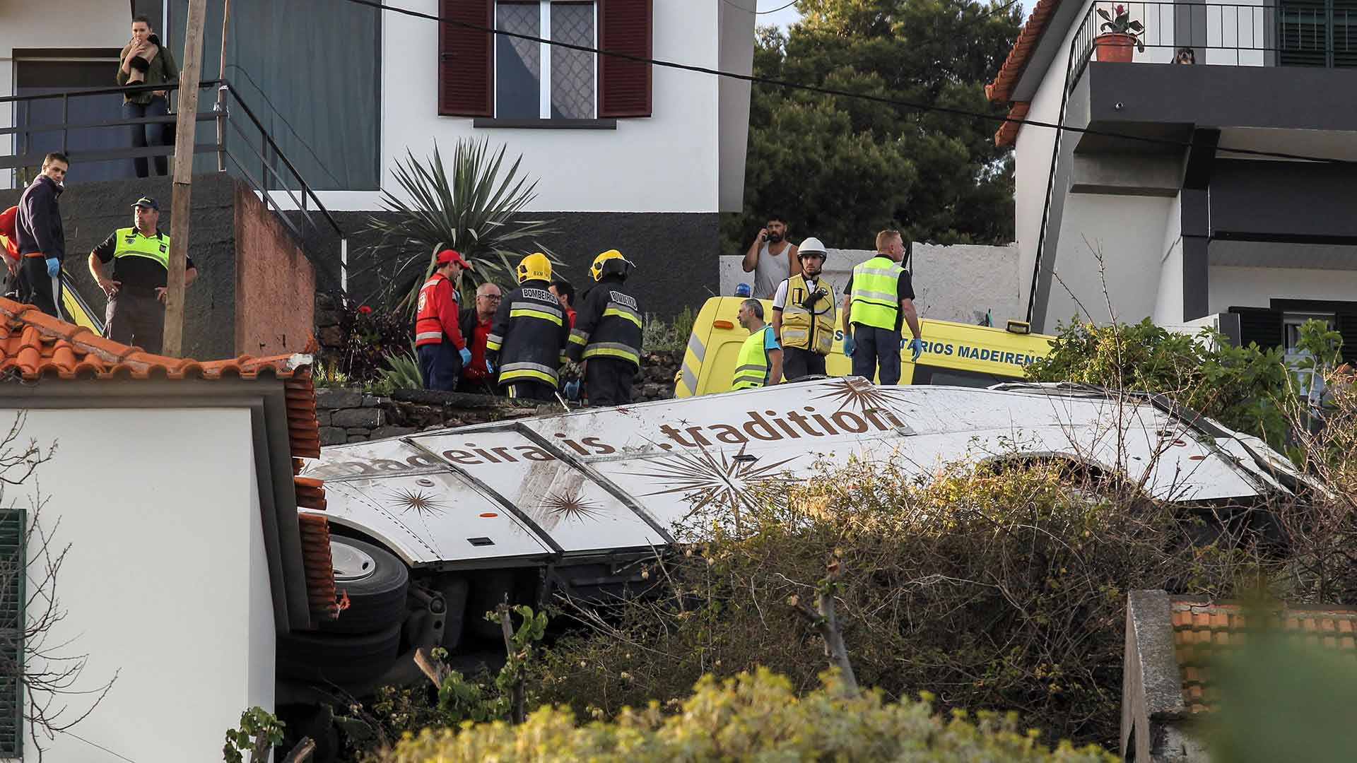 Al menos 29 muertos en un accidente de un autobús turístico en Madeira