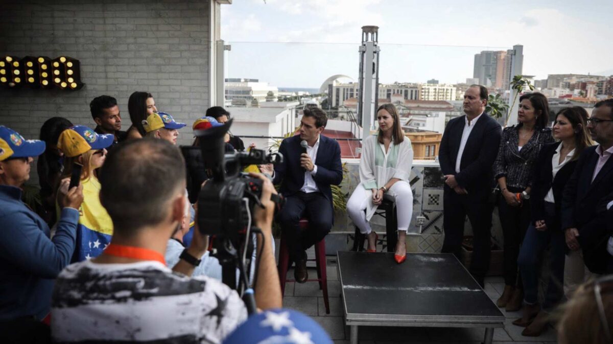 Albert Rivera se compromete a aprobar un Estatuto de Protección para los venezolanos