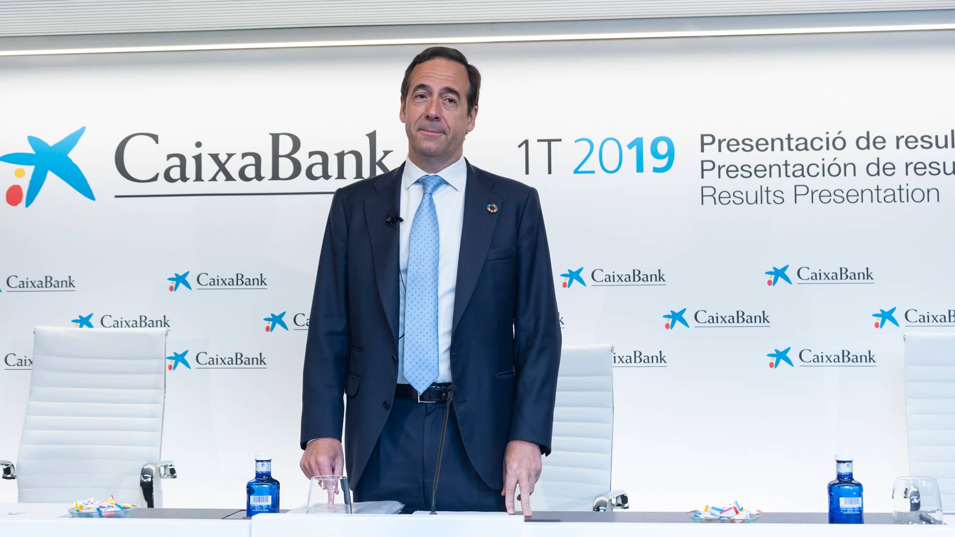 CaixaBank recorta su beneficio un 24,3% y gana 533 millones de euros