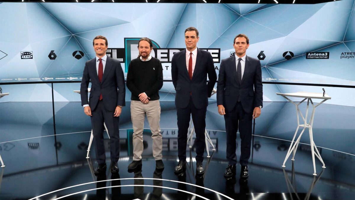 Casado y Rivera cargan contra Sánchez y luchan por liderar la derecha en el debate de Atresmedia