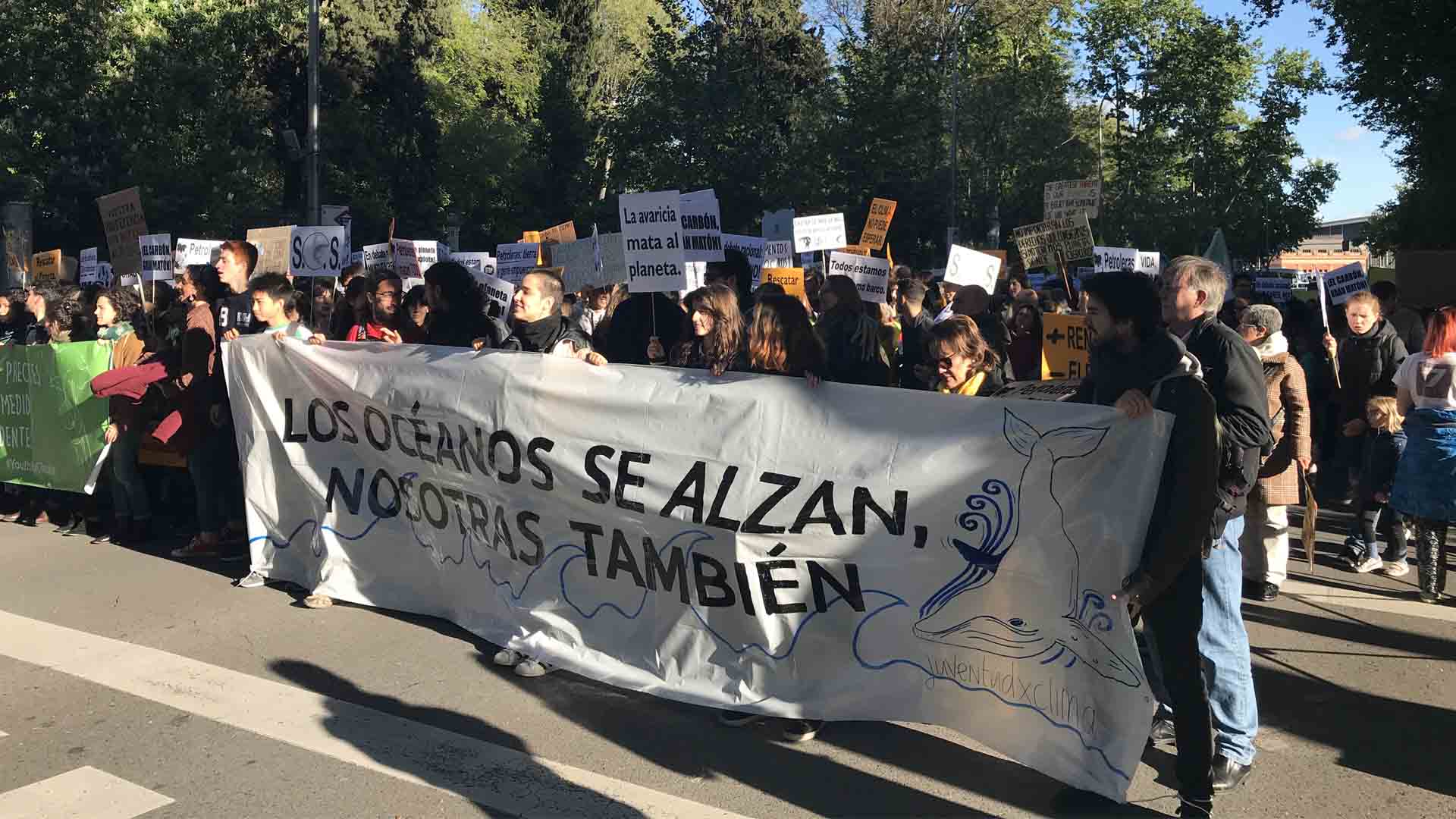 Cientos de jóvenes del movimiento ‘Fridays For Future’ se manifiestan en toda España a favor del clima
