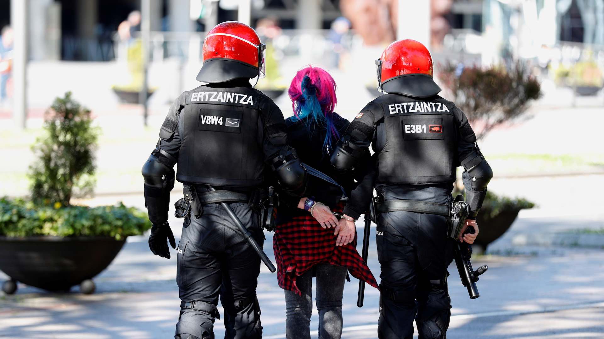 Cinco detenidos en los altercados durante la protesta contra Vox en Bilbao