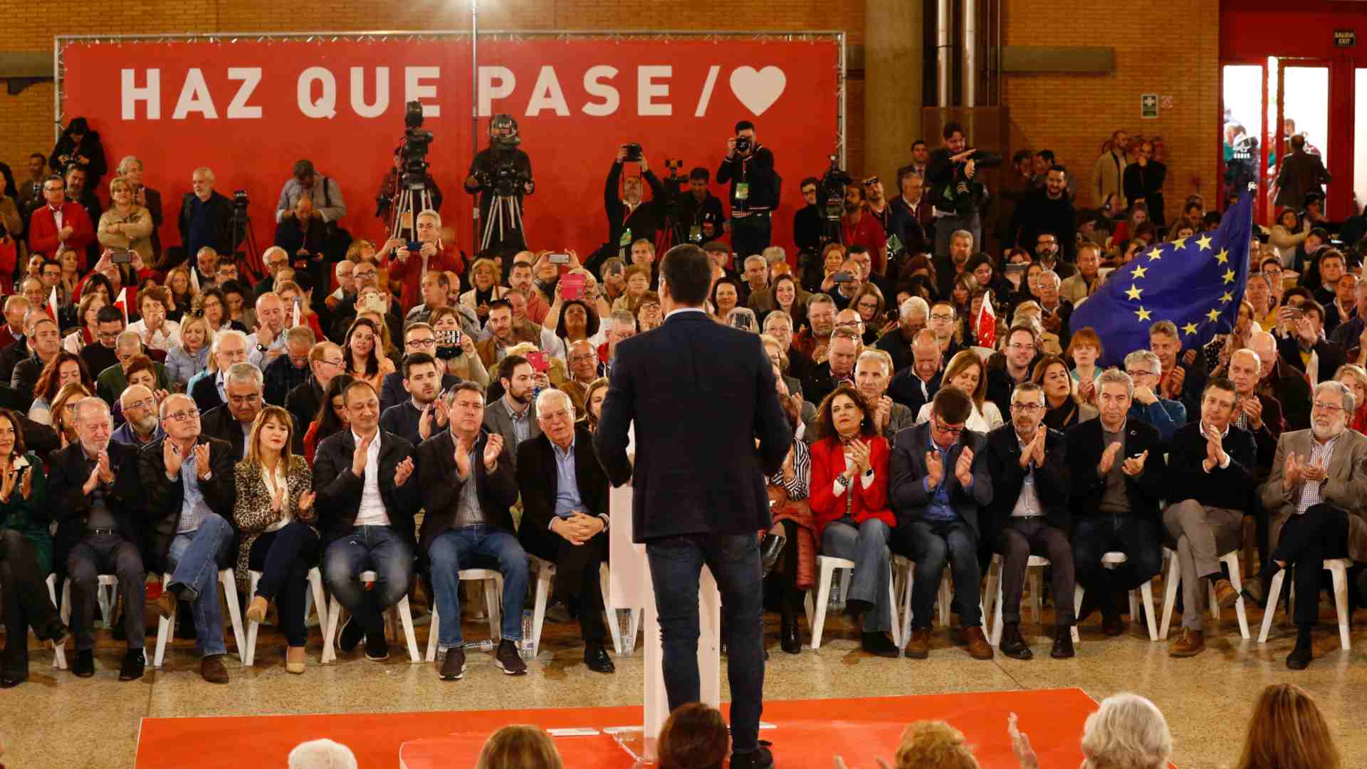 El CIS da una cómoda victoria al PSOE, que obtendría casi el doble de escaños que el PP