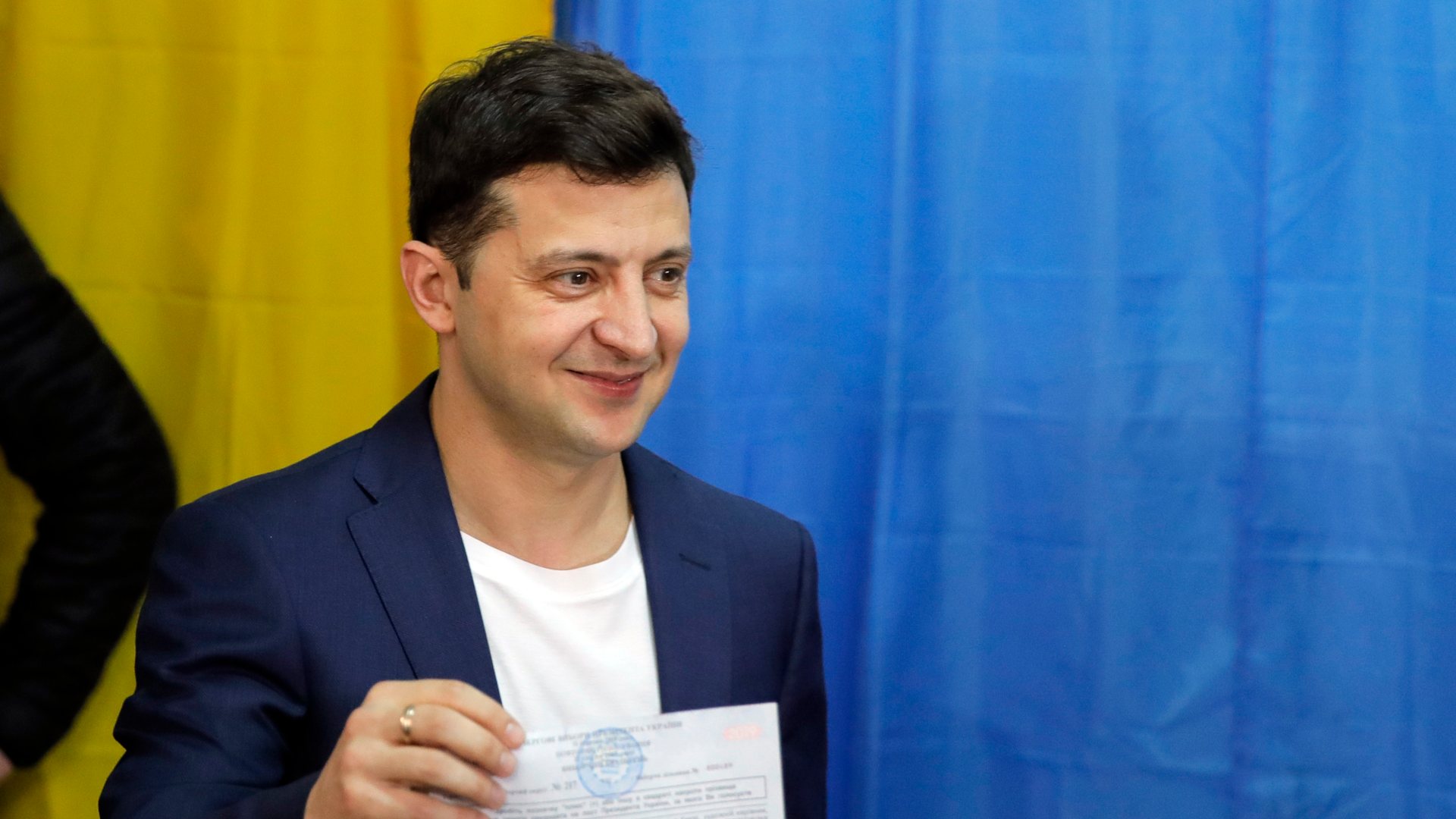 El cómico Zelenski, presidente de Ucrania con el 73% de los votos