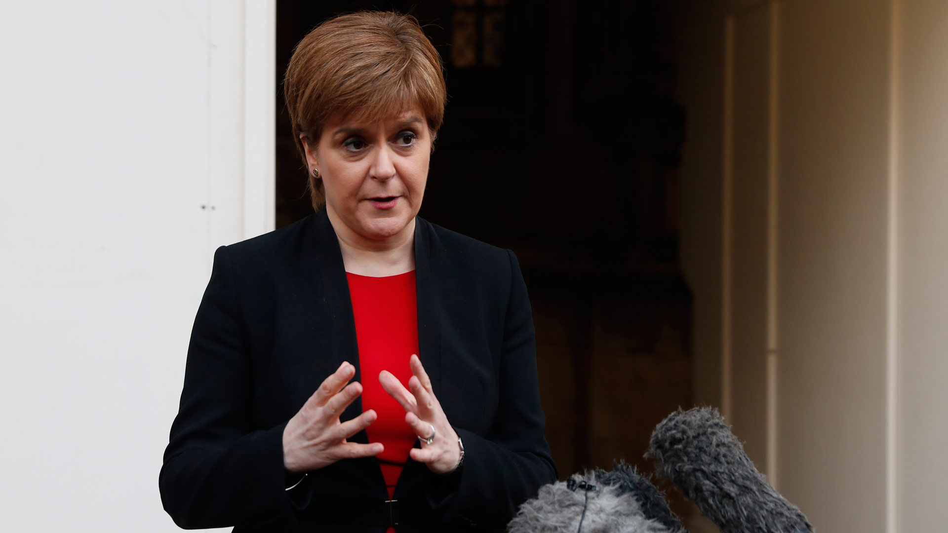 La primera ministra escocesa planea un nuevo referéndum sobre la independencia antes de 2021