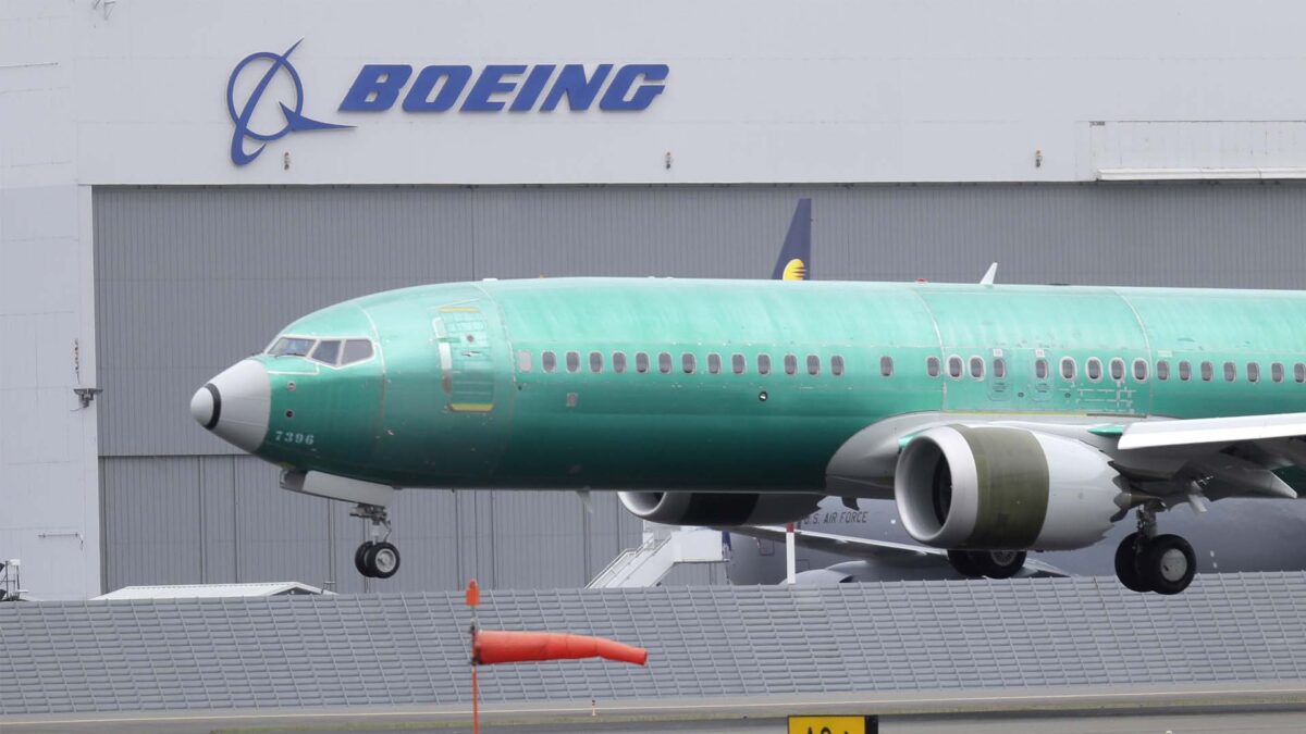 Los beneficios de Boeing caen un 13% en el primer trimestre tras el escándalo del 737 MAX