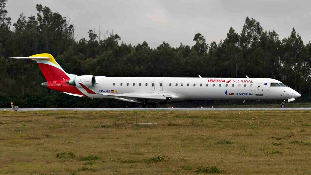 Los pilotos de Air Nostrum convocan seis días de huelga durante la Semana Santa