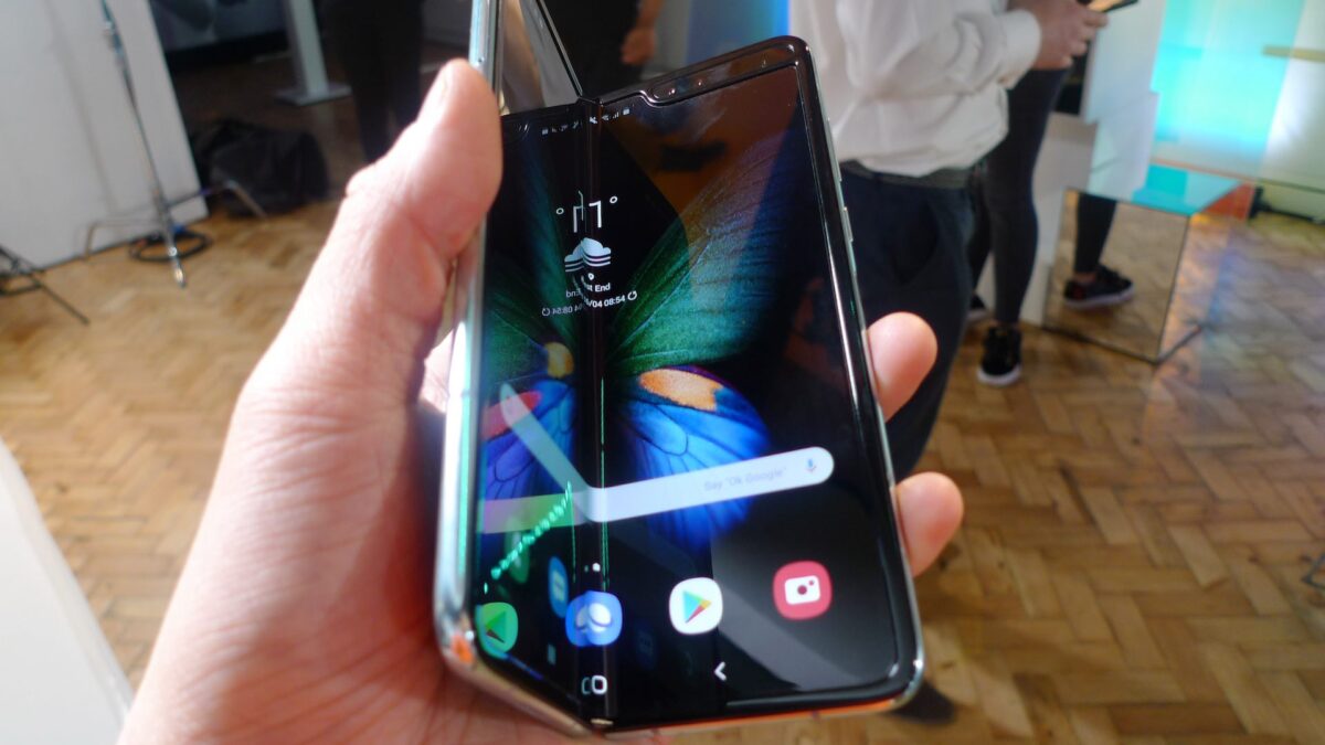 Samsung retrasa el lanzamiento del Galaxy Fold por los problemas con su pantalla plegable