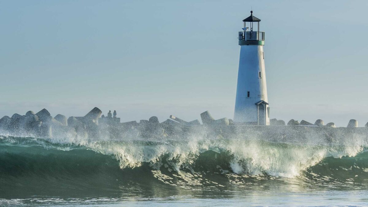 Un faro iluminó a Virginia Woolf y otro podría haber salvado a Foster Wallace