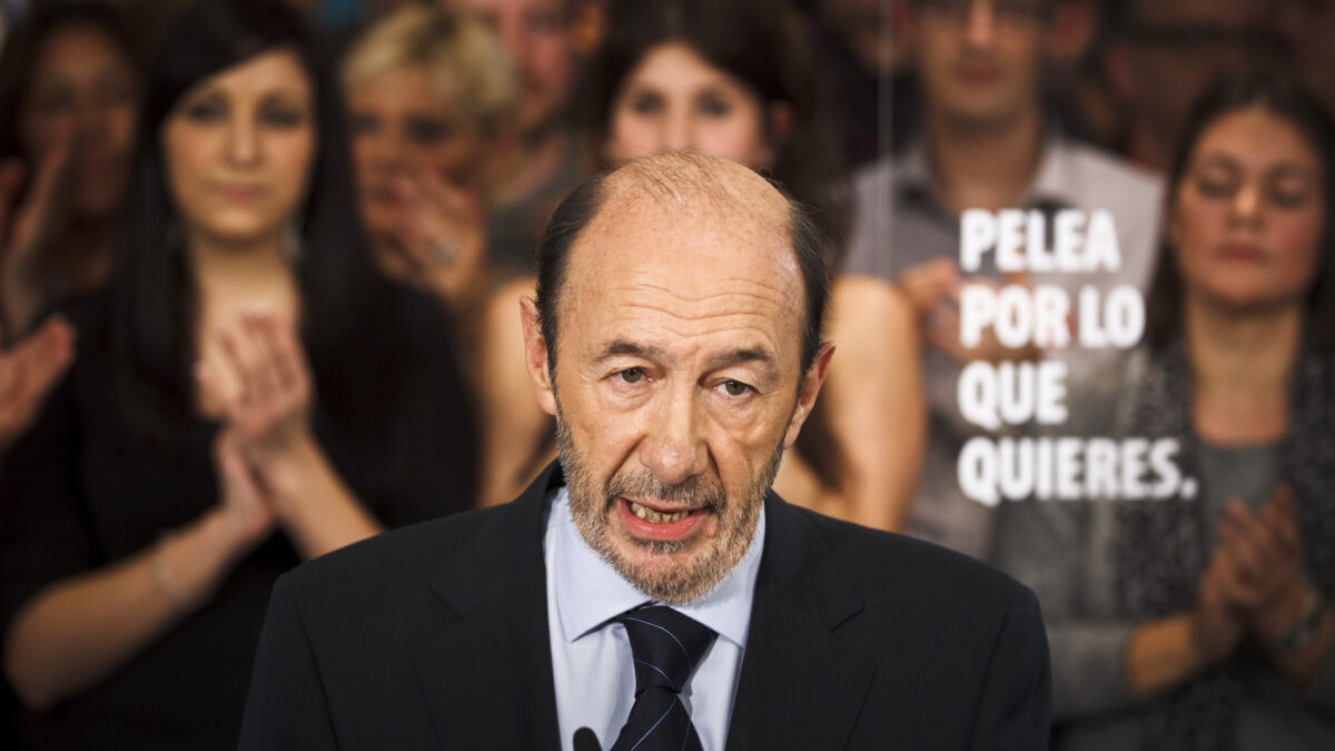 Rubalcaba, grave tras sufrir un ictus y a la espera de su evolución en las próximas 72 horas