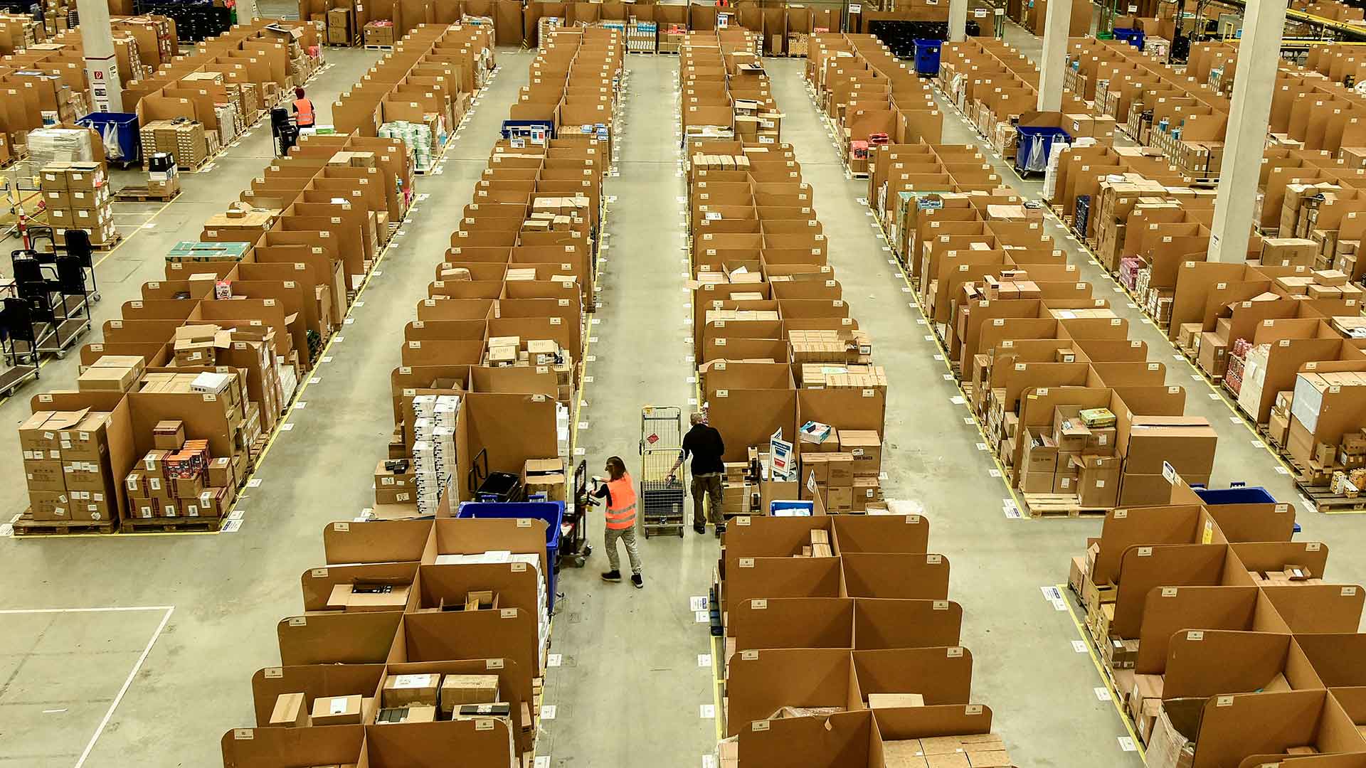 Amazon ofrece a sus empleados 10.000 dólares por dejar el trabajo y montar negocios de distribución